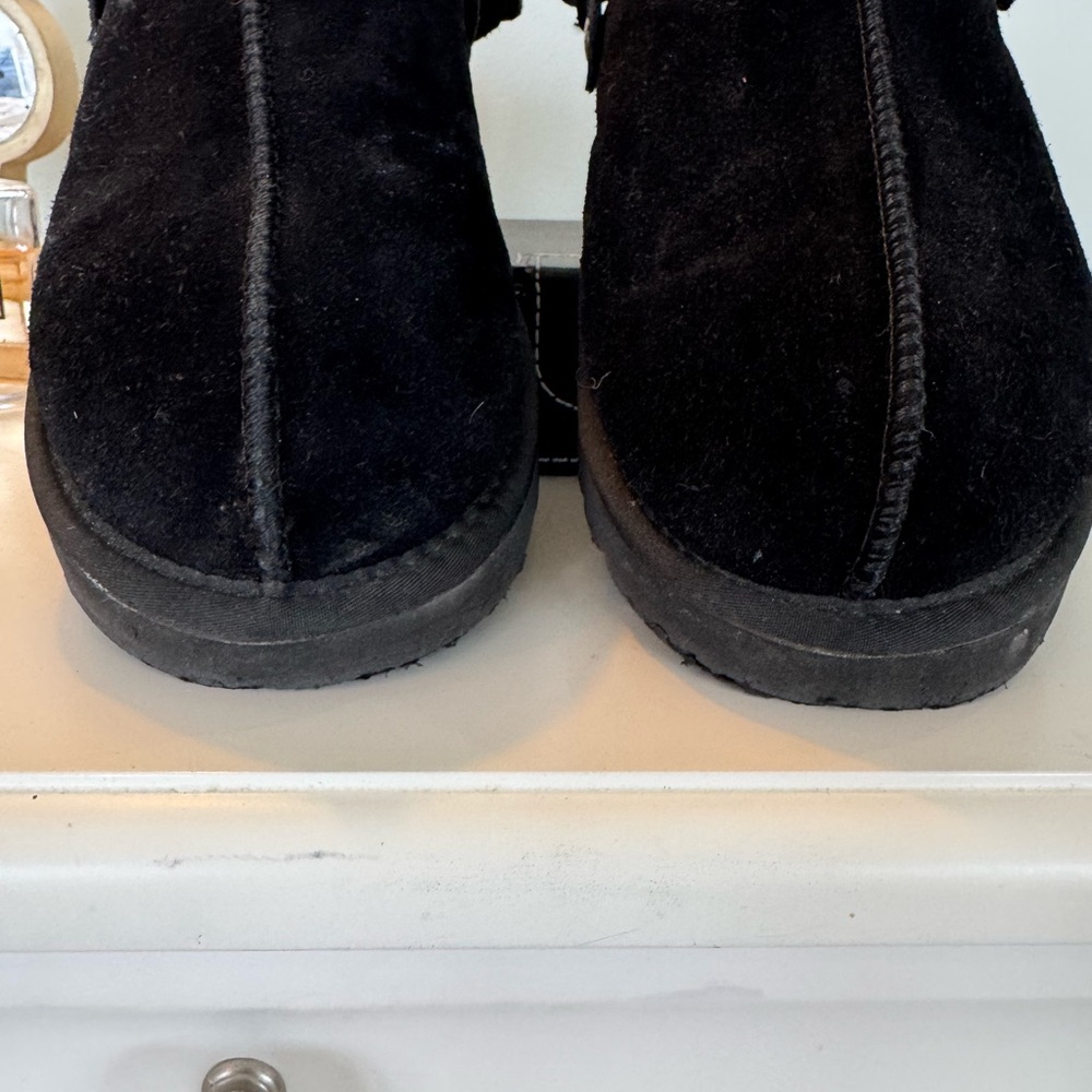 UGG Black Shearling Clogs Mules Women’s SZ 12 - Picture 4 of 10